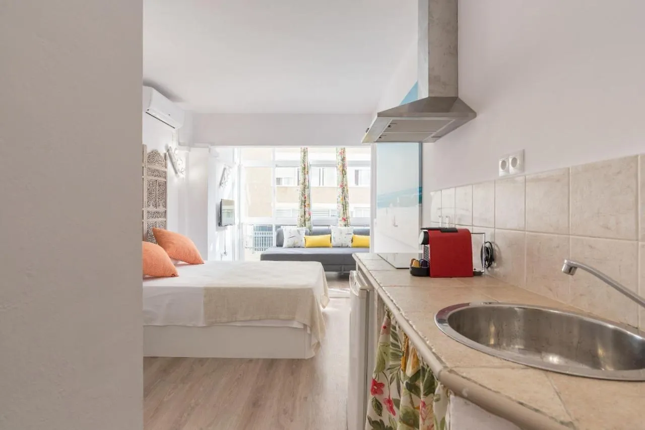 Lägenhet Studio Malagueta Beach Málaga